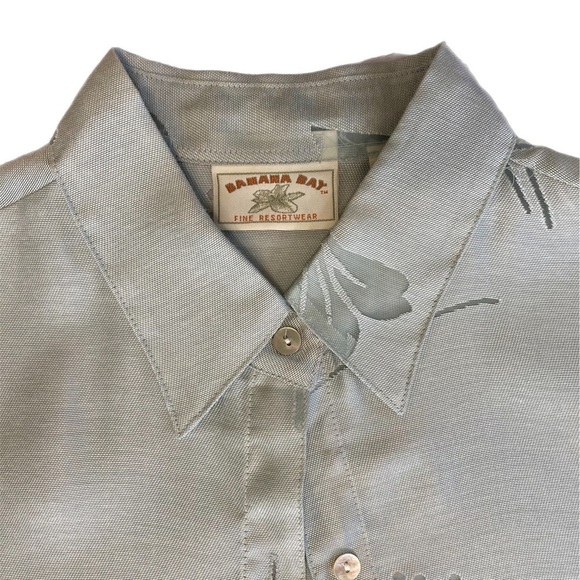 Banana Bay resort button down top with burnout detail - Picture 3 of 4